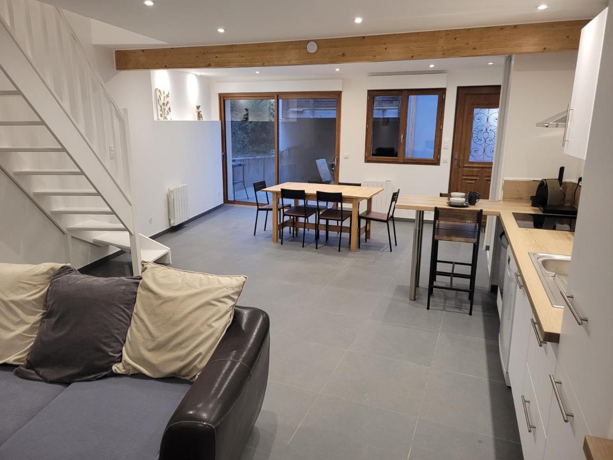 Les Maisons Bareyre - Grandes Maisons Avec Terrasse Saint-Sandoux Bagian luar foto